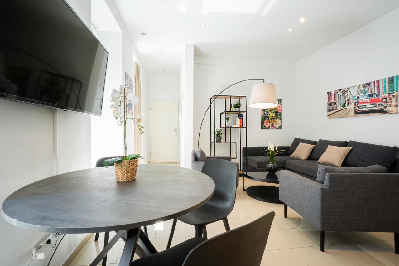 Chic Newly-Renovated Apartment Steps From Subway In Vienna'S Hernals District Eksteriør bilde
